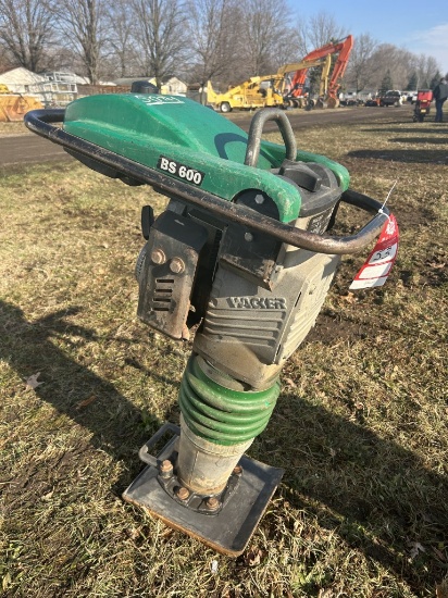 WACKER BS600 COMPACTOR, 13'' X 11'' PAD