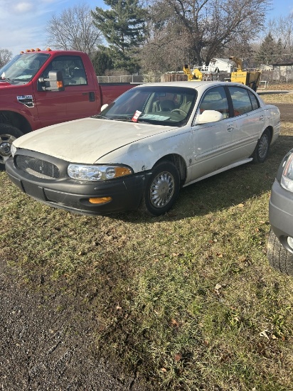 2002 BUICK LESABRE 4-DOOR, 3800 V6 GAS ENGINE, AUTO TRANS, CLOTH, PW, PL, PM, AFTERMARKET AM/FM, HEA