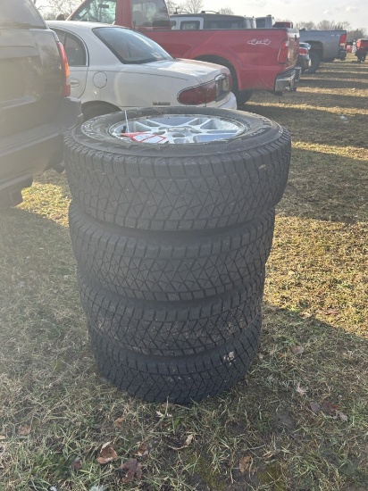 SNOW TIRES, BRIDGESTONE BLIZZAK 225/75R16 ON JEEP 5-BOLT RIMS