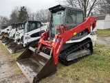 2017 TAKEUCHI TL10V2 RUBBER TRACK SKID STEER, QUICK ATTACH, 76'' BUCKET, 15-1/2'' TRACKS, 74-HP KUBO