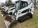 2015 BOBCAT T590 RUBBER TRACK SKID STEER, CAB WITH HEAT & AC, AUX. HYDRAULICS, 66-HP DIESEL ENGINE, 
