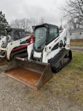 2015 BOBCAT T650 RUBBER TRACK SKID STEER, CAB WITH HEAT, AUX. HYDRAULICS, 78'' BUCKET, 17'' TRACKS, 