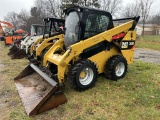 CAT 2620 RUBBER TIRE SKID STEER, 2-SPEED, AUX. HYDRAULICS, NEW 12-16/5 TIRES, CAB, 78'' BUCKET, 5979