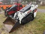 2021 BOBCAT MT100 RIDE ON SKID STEER, 44'' BUCKET, 10'' RUBBER TRACKS, KUBOTA DIESEL ENGINE, S/N: B5