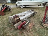MONROE STAINLESS TAILGATE SALT SPREADER, 8', HYDRAULIC AUGER, HYDRAULIC SPINNER, WORKED WHEN LAST US