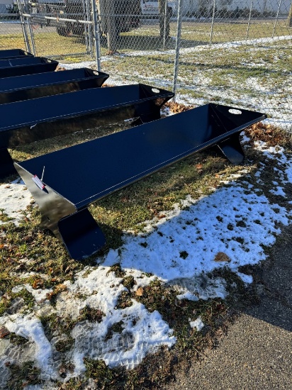CATTLE FEEDER