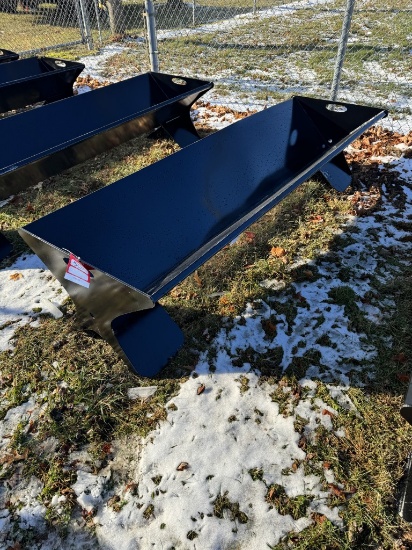CATTLE FEEDER