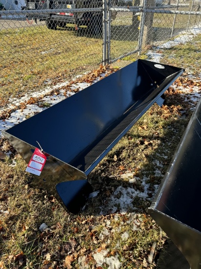 CATTLE FEEDER
