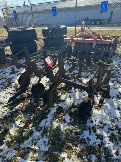 INTERNATIONAL FAST HITCH CULTIVATOR