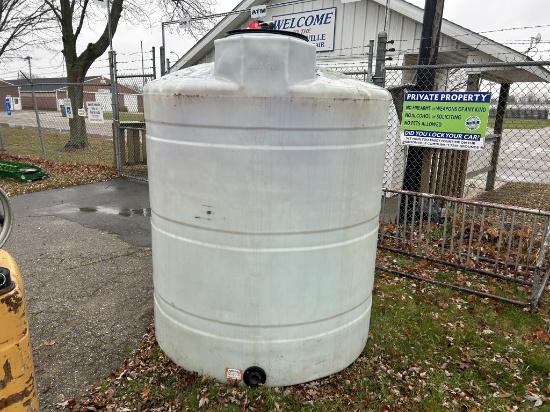 1000-GALLON POLY TANK
