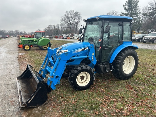 2015 LS 4046 TRACTOR WITH LL4102 LOADER, 3PT, PTO, 2-HYDRAULIC REMOTES, 4X4, 66'' BUCKET, 13.6-24 RE