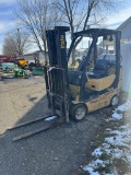 YALE HARD TIRE FORKLIFT, PROPANE, MODEL GLC040SVXNUSE082, 3750 LB CAPACITY, 3-STAGE MAST, SIDE SHIFT
