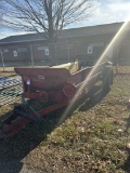 MASSEY FERGUSON 205 SINGLE AXLE MANURE SPREADER, NEWER APRON CHAIN, PTO DRIVEN