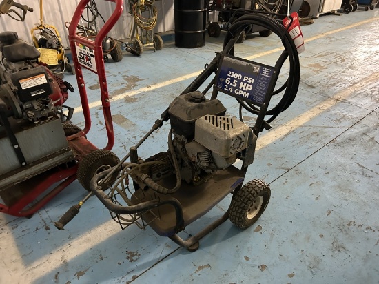 FARM HAND GAS POWERED POWER WASHER