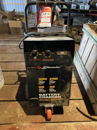 SCHUMACHER SE6030 BATTERY CHARGER, 6 & 12 VOLT BATTERIES