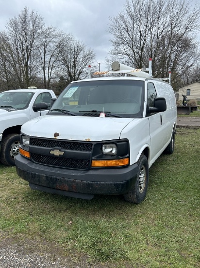 2011 CHEVY EXPRESS CARGO VAN, 4.8L VORTEC ENGINE, AUTO TRANS, 3/4 TON, SERVICE AIR BAG LIGHT IS ON, 
