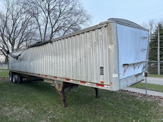 1986 WILSON HOPPER TRAILER, TANDEM AXLE, FOR PARTS OR REPAIR, HAS ROLL OVER DAMAGE, HAD A NEW REAR E