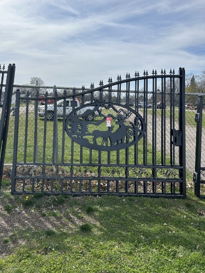NEW GREAT BEAR BI-PARTING IRON GATE WITH DEER ART IN THE MIDDLE, 20'