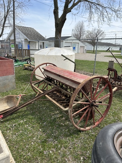 THE THOMAS GRAIN DRILL
