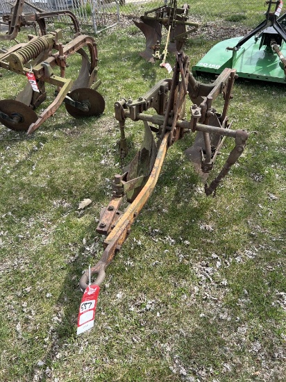 ALLIS CHALMERS 2-BOTTOM PLOW