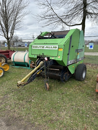 DEUTZ-ALLIS GP 2.50 4' X 5' ROUND BALER, PTO, NEW CHAINS APPROX. 2 YEARS AGO, S/N: 6820-223