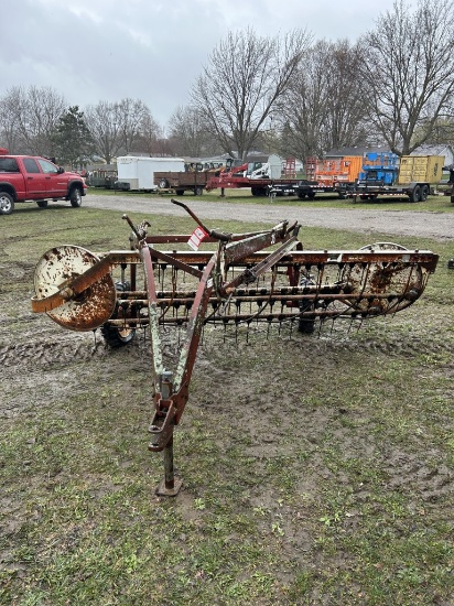 INTERNATIONAL 35 A HAY RAKE, 10'