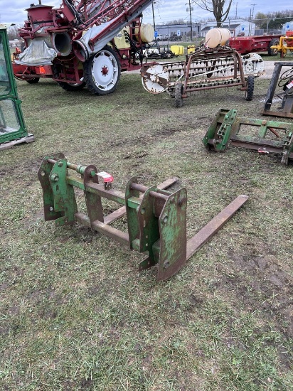 FORK ATTACHMENT, 48'' FORKS, OFF 740 LOADER, QUICK ATTACH