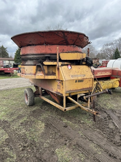HAYBUSTER H-1000 TUB GRINDER, PIN HITCH, S/N: 8702348