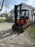 GLM MODEL GDS25MC HARD TIRE FORKLIFT, 4625 LB, 3-STAGE, SIDE SHIFT, LP, 4452 HOURS SHOWING, TANK NOT