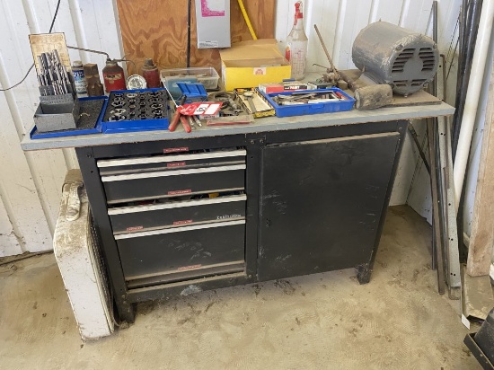 CRAFTSMAN TOOL BOX WITH ASSORTED MACHINIST TOOLS