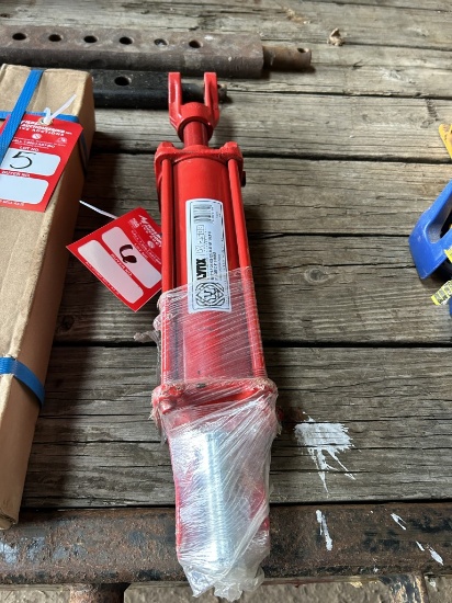 NEW LYNX HYDRAULIC CYLINDER, 3'' BORE, 8'' STROKE