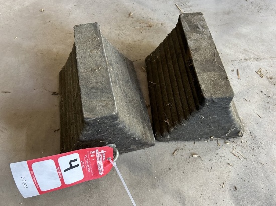 WHEEL CHOCKS (2)