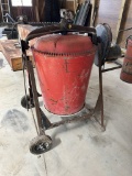 RED LION RLX3 CEMENT MIXER