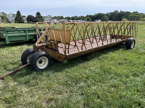 ROUND BALE FEEDER WAGON