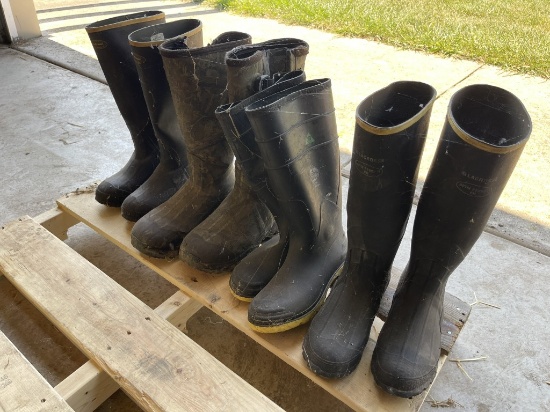 PAIR OF ASSORTED RUBBER BOOTS (4 QTY.)