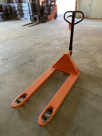 TOYOTA 5500LB PALLET JACK