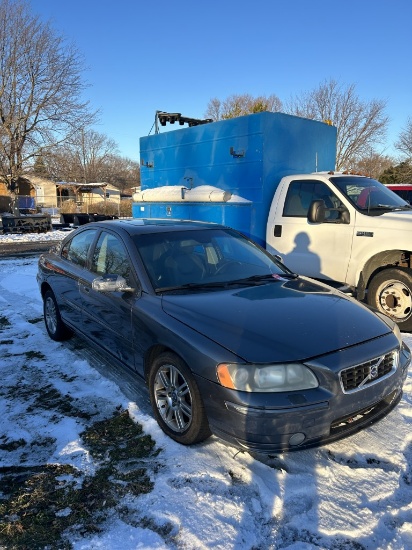 2007 VOLVO 560 4-DOOR SEDAN, 2.5L TURBO ENGINE, AUTO TRANS, AWD, LEATHER, PW, PL, PM, AM/FM-CD, SUN 