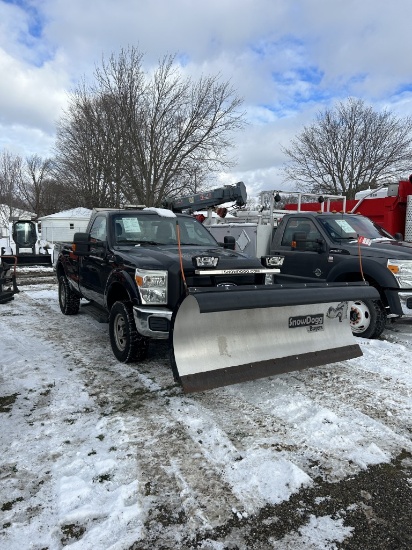 2011 FORD F250 REGULAR CAB PICKUP, 6.2L GAS ENGINE, AUTO TRANS, 4X4, PW, PL, PM, 8' BOX, 80'' SNOW D