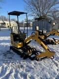 NEW LANDHERO RUBBER TRACK MINI EXCAVATOR, MANUAL THUMB, CANOPY, AUX. HYDRAULICS, DOZER BLADE, GAS PO