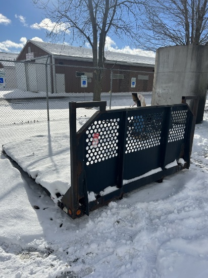 TRUCK BED 8' X 10' WITH HEADACHE RACK, WOOD DECK
