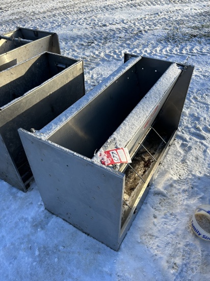 PIG FEEDER