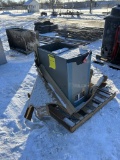 LENNOX GAS FURNACE, APPEARS NEW, MODEL EL195DFE