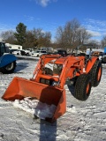 KUBOTA M7040 TRACTOR WITH KUBOTA LA1153 LOADER, MFWD, 3PT (NO TOP LINK), PTO, 2-REMOTES, TURF TIRES,