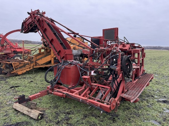 SCOTT VINER FM2 VEGTALE ALL BELTED CHAIN ROW HARVESTER, ALL HYDRAULIC DRIVE
