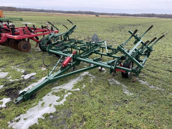 GLENCO FIELD CULTIVATOR 16', MANUAL FOLD UP WINGS