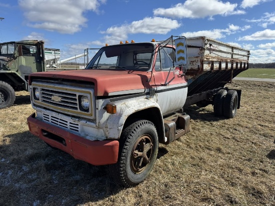 1978 CHEVY C6500, DAHLMAN 16' POTATO BOX WITH CHAIN SINGLE AXLE, V8 GAS ENDINE, 5 SPEED 5-SPEED, RAN