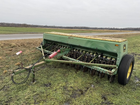 JOHN DEERE 8300 GRAIN DRILL, 23 HOLE S/N 041713