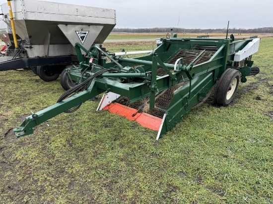 1 LOCKWOOD 416 WINDROWER ALL BELTED CHAIN RIGHT DISCHARGE, STEERABLE AXLES