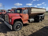 1976 INTERNATIONAL LOADSTAR 1800 WITH 18' LOCKWOOD POTATO BOX WITH BELT BOTTOM, INTERNATIONAL V8 GAS