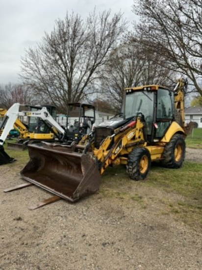 2008 CAT 420E TRACTOR, LOADER BACKHOE, 93-HP DIESEL ENGINE, 4X4, POWERSHIFT TRANS, 90'' LOADER BUCKE